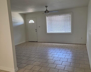 35 E Fairmont Drive - Photo Thumbnail 4