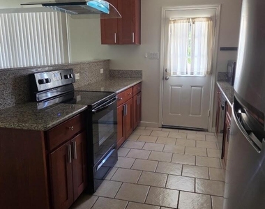 35 E Fairmont Drive - Photo Thumbnail 11