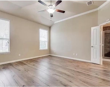 12532 Ocean Spray Drive - Photo Thumbnail 7