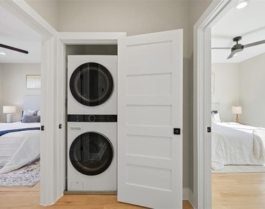 2214 Annex Avenue - Photo Thumbnail 25