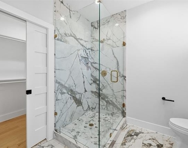 2214 Annex Avenue - Photo Thumbnail 21