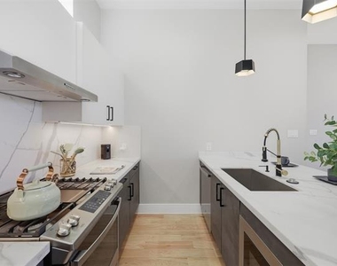 2214 Annex Avenue - Photo Thumbnail 10