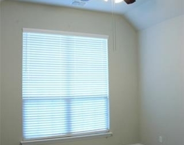 940 Parkside Drive - Photo Thumbnail 14