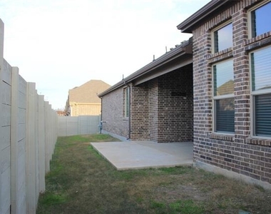 940 Parkside Drive - Photo Thumbnail 21