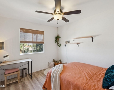 14413 N Boxwood Lane - Photo Thumbnail 14