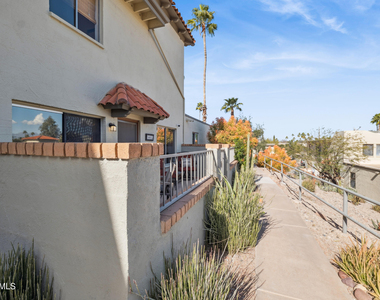 14413 N Boxwood Lane - Photo Thumbnail 22