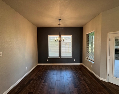 499 Christian Way - Photo Thumbnail 12