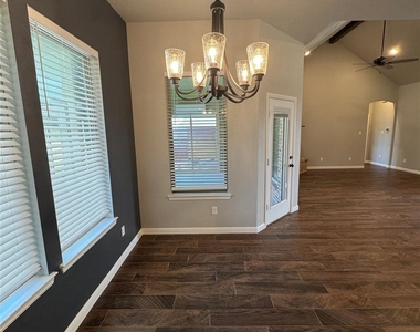 499 Christian Way - Photo Thumbnail 13