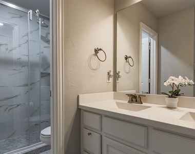 12163 Curry Creek Drive - Photo Thumbnail 32