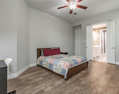 12163 Curry Creek Drive - Photo Thumbnail 22