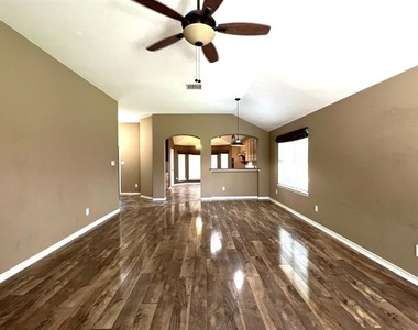 1234 Iowa Road - Photo Thumbnail 5
