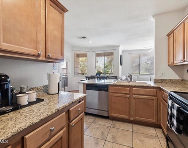 7009 E Acoma Drive - Photo Thumbnail 8