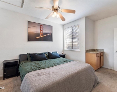 7009 E Acoma Drive - Photo Thumbnail 15