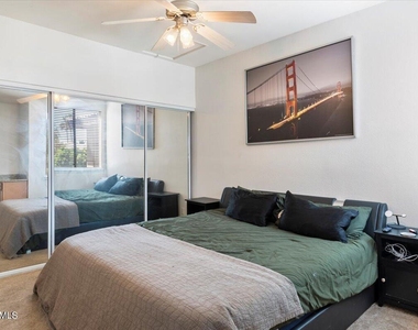 7009 E Acoma Drive - Photo Thumbnail 13