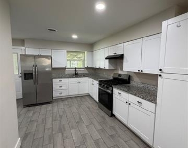 7825 Dugan Street - Photo Thumbnail 5