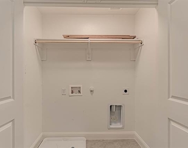 312 Sunset Lane - Photo Thumbnail 14