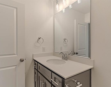 312 Sunset Lane - Photo Thumbnail 16