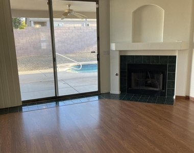 4722 E Chisum Trail - Photo Thumbnail 5
