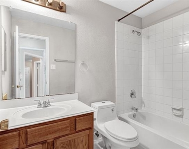 2600 Terrace Drive - Photo Thumbnail 21