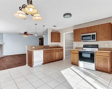 2600 Terrace Drive - Photo Thumbnail 9