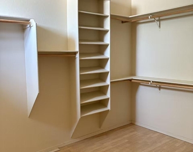 10511 N 117th Place - Photo Thumbnail 38