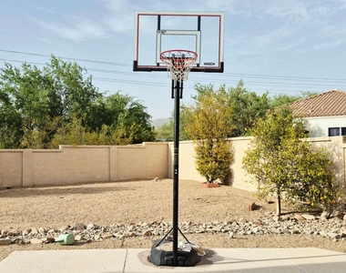 10511 N 117th Place - Photo Thumbnail 54