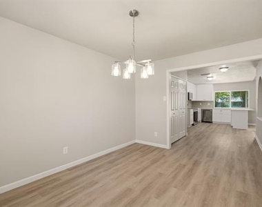 1616 Stockton Trail - Photo Thumbnail 4