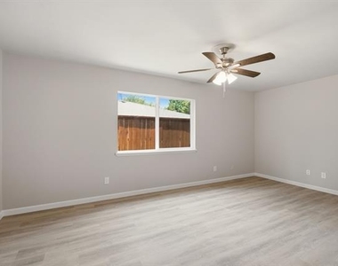 1616 Stockton Trail - Photo Thumbnail 21