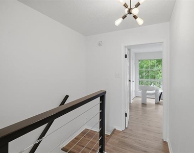 4318 Overlook Court - Photo Thumbnail 5