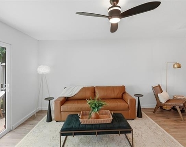 4318 Overlook Court - Photo Thumbnail 10