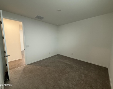 4248 W Brenley Drive - Photo Thumbnail 33