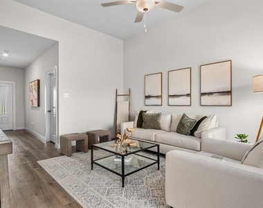 936 Cawthorne Trail - Photo Thumbnail 5