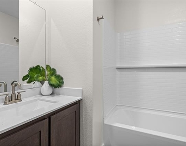 936 Cawthorne Trail - Photo Thumbnail 10