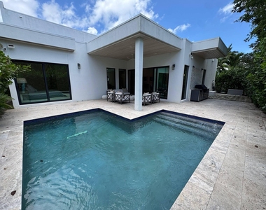 120 Summa Street - Photo Thumbnail 15