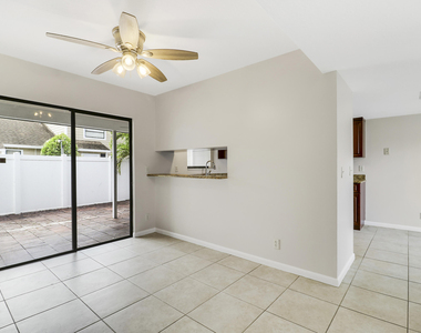 202 Lakewood Drive - Photo Thumbnail 4