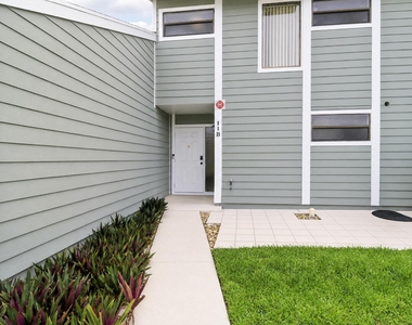 202 Lakewood Drive - Photo Thumbnail 19