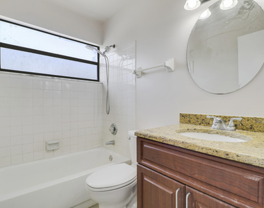 202 Lakewood Drive - Photo Thumbnail 22
