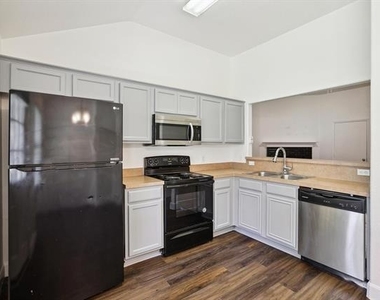 1446 Sax Leigh Drive - Photo Thumbnail 6