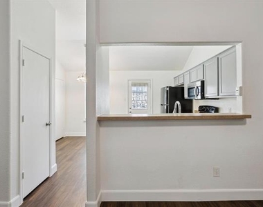1446 Sax Leigh Drive - Photo Thumbnail 4