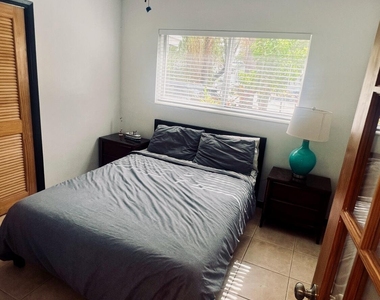 2041 Sw 23rd Avenue - Photo Thumbnail 28