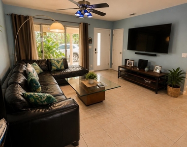 2041 Sw 23rd Avenue - Photo Thumbnail 22