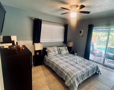 2041 Sw 23rd Avenue - Photo Thumbnail 23