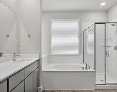 5401 Cypress Point Drive - Photo Thumbnail 4