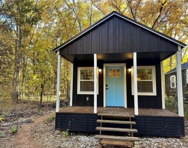 124 Allen Street - Photo Thumbnail 1