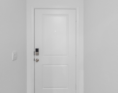 25332 N 184th Lane - Photo Thumbnail 4