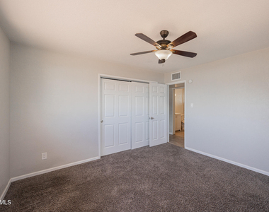 1140 W 7th Street - Photo Thumbnail 21