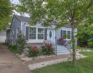5612 Birchman Avenue - Photo Thumbnail 1