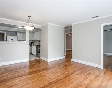 5612 Birchman Avenue - Photo Thumbnail 7