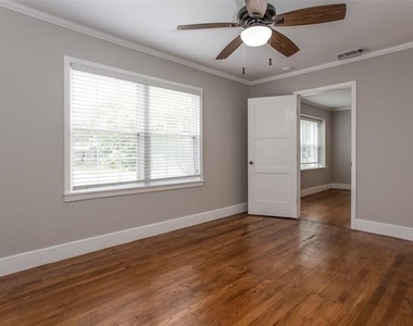 5612 Birchman Avenue - Photo Thumbnail 15