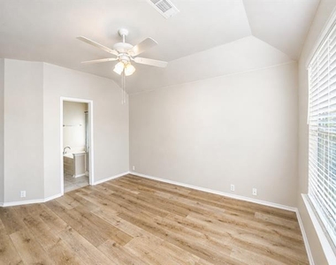 8925 Sierra Trail - Photo Thumbnail 9